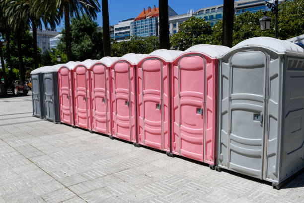 Best VIP or Luxury Restroom Trailers  in Sparta, NC